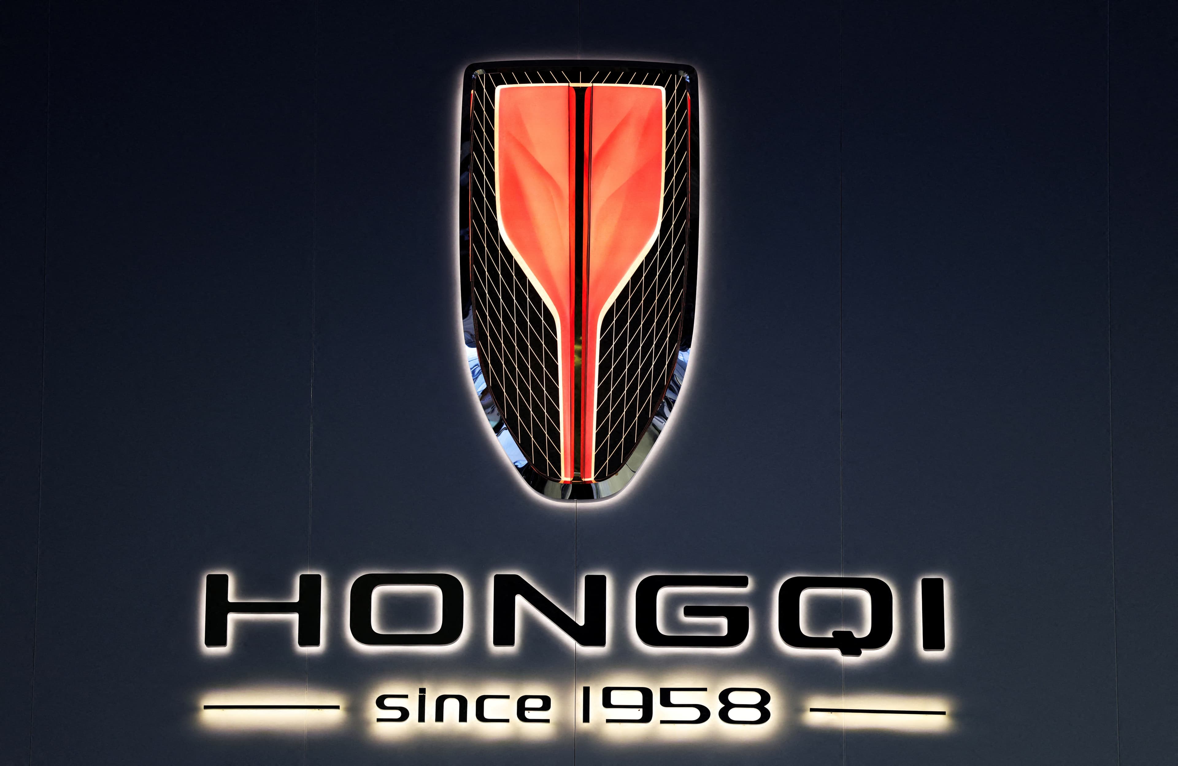 Hongqi explores manufacturing vehicles at Stellantis plant in Spain