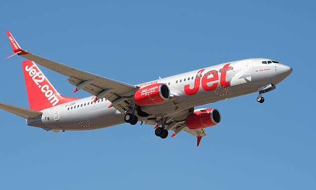 Jet 2 says holidaymakers are leaving bookings until the last minute amid fears over Iran war