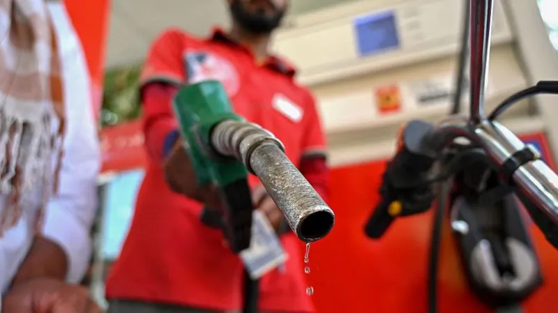 Oil Prices Rise as US-Iran Peace Talks in Pakistan Stall