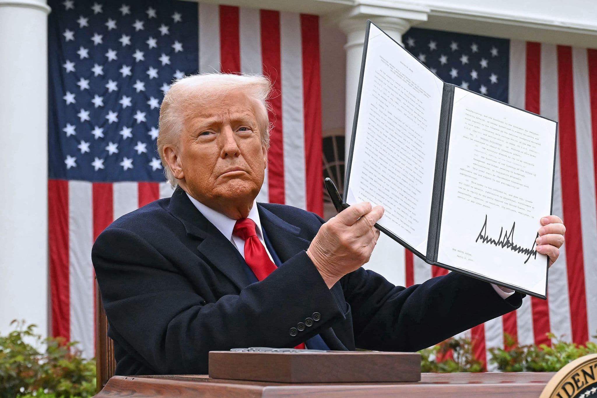 Trump Says US-Iran Ceasefire Is on ‘Massive Life Support’