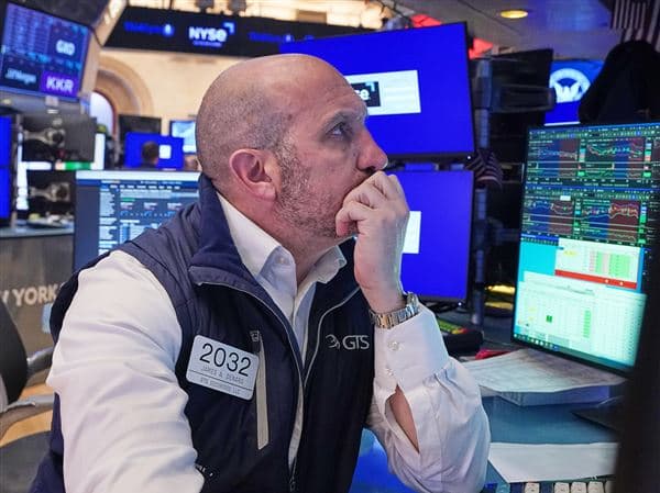 U.S. Stocks Hit Records as Brent Oil Surpasses $100 Amid Iran War Concerns