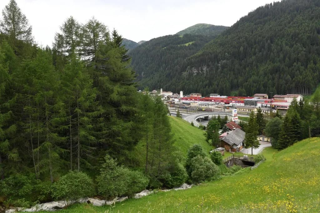 What drivers in Austria need to know about the Tyrol Brenner protest shutdown