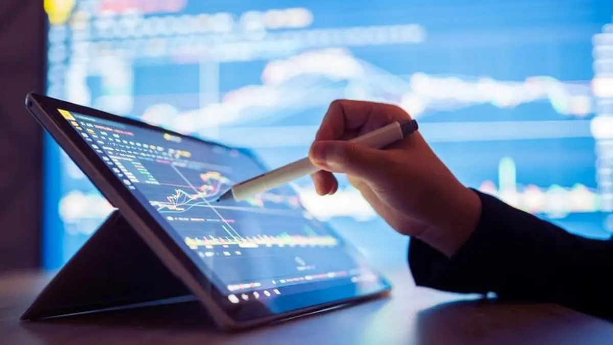 S&P 500, Nasdaq 100 tumble as report on OpenAI fuels tech jitters