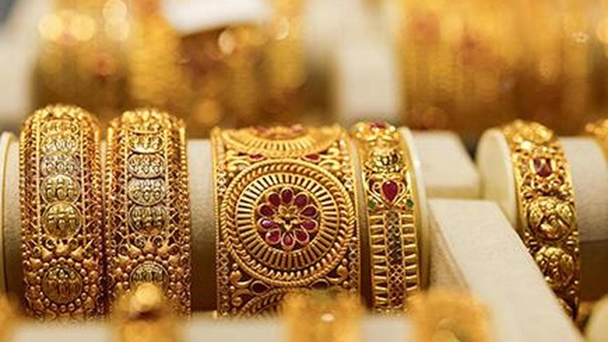 Gold Steadies Near $4,590 as Iran Conflict Heightens Inflation Risks