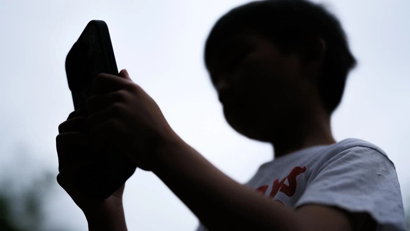 Teens bypass Australia social media ban as California weighs limits