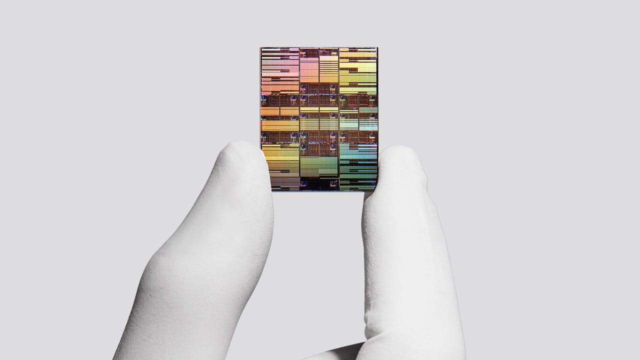 IBM Debuts World's First Sub-1 Nanometer Chip Technology