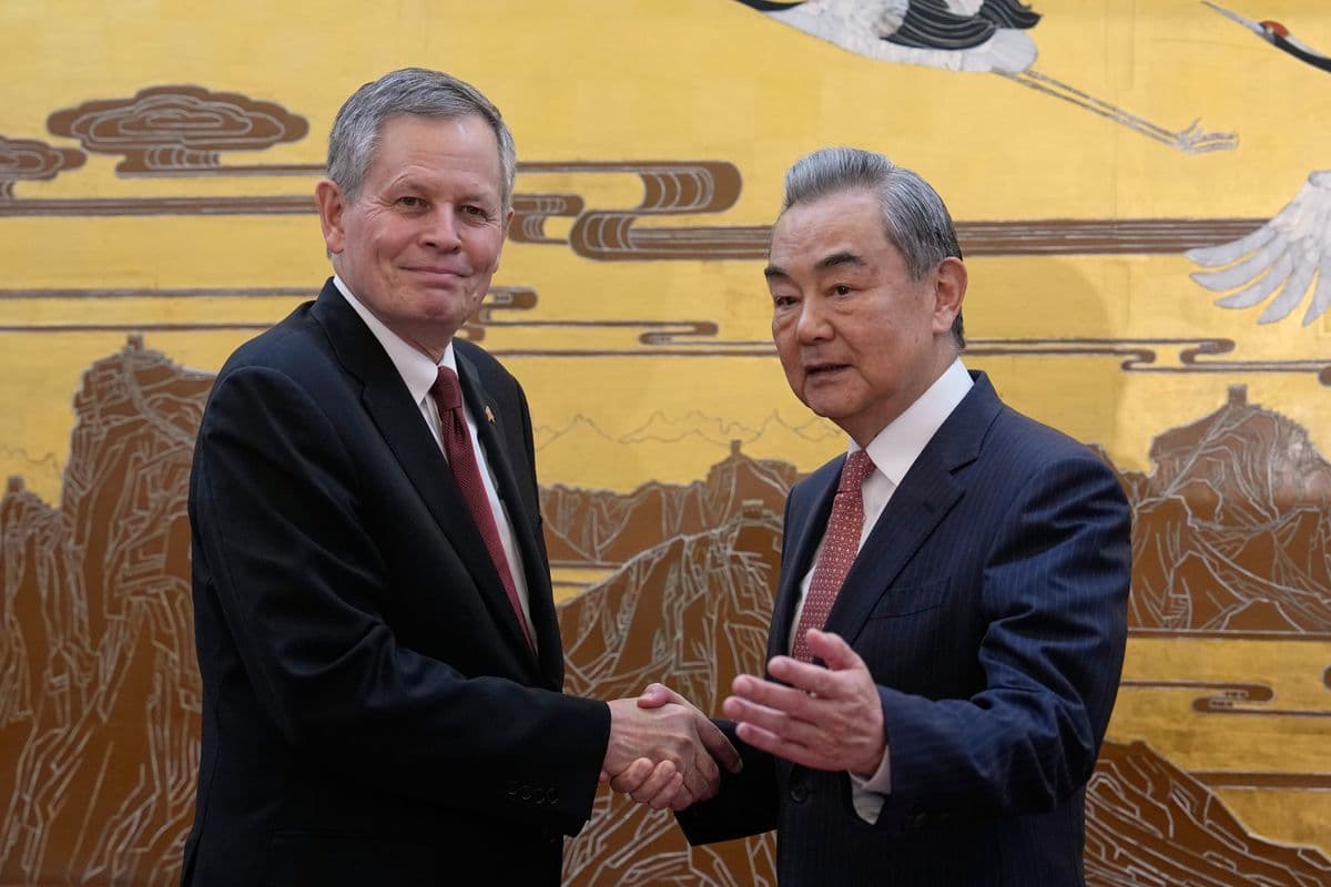 China Affirms Stable US Ties Ahead of Trump Visit Despite Disruptions