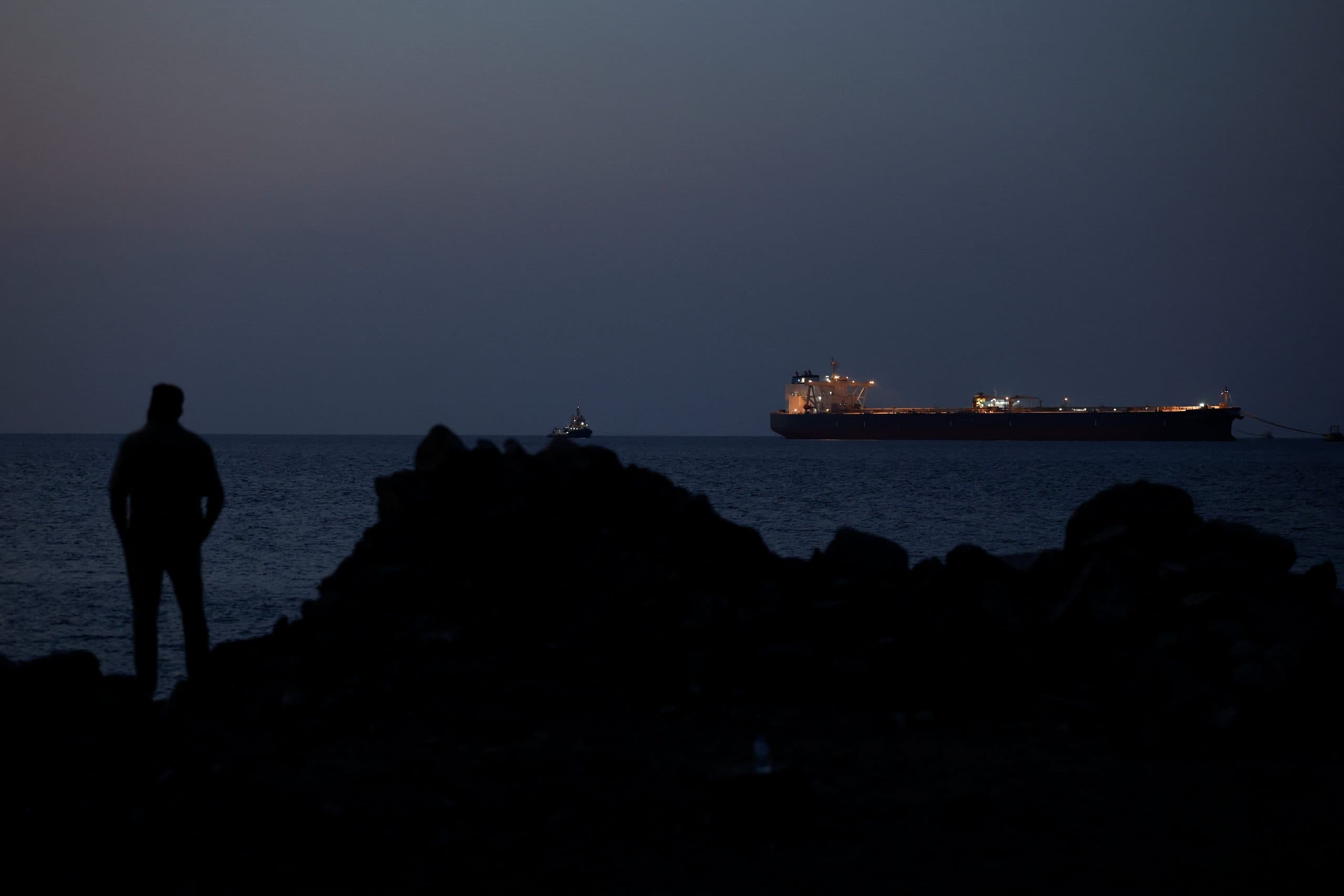 Iran Allows Chinese Vessels to Transit Strait of Hormuz