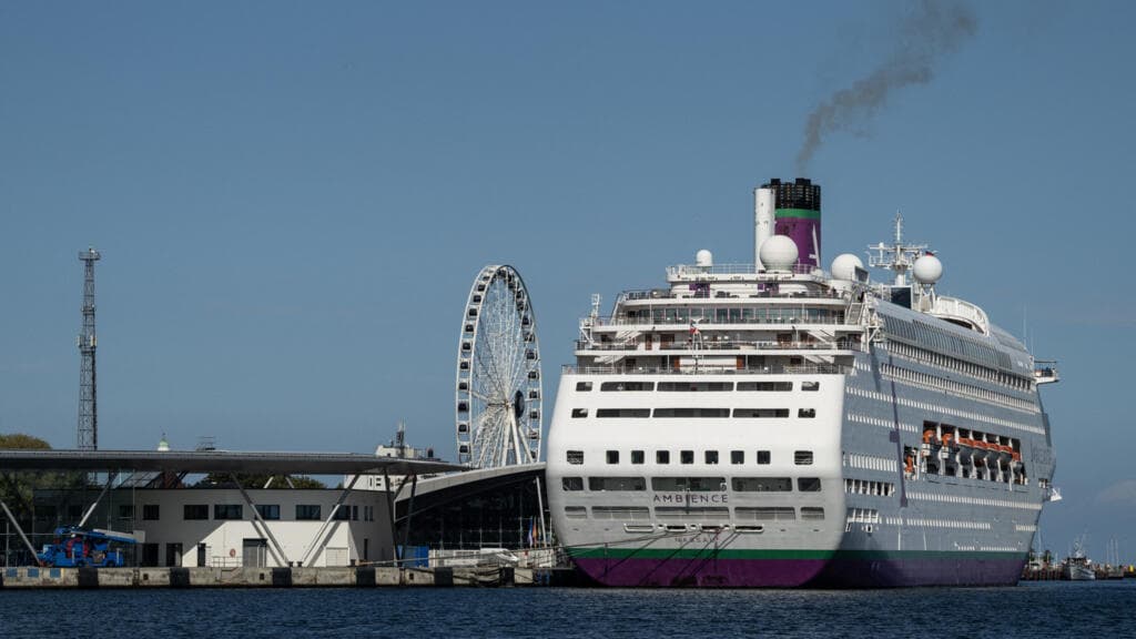 France Confines 1,700 on Cruise Ship After Suspected Norovirus Death