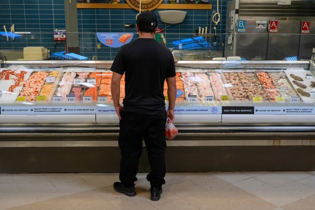 US Grocery Prices Rose in April Amid High Gas Costs