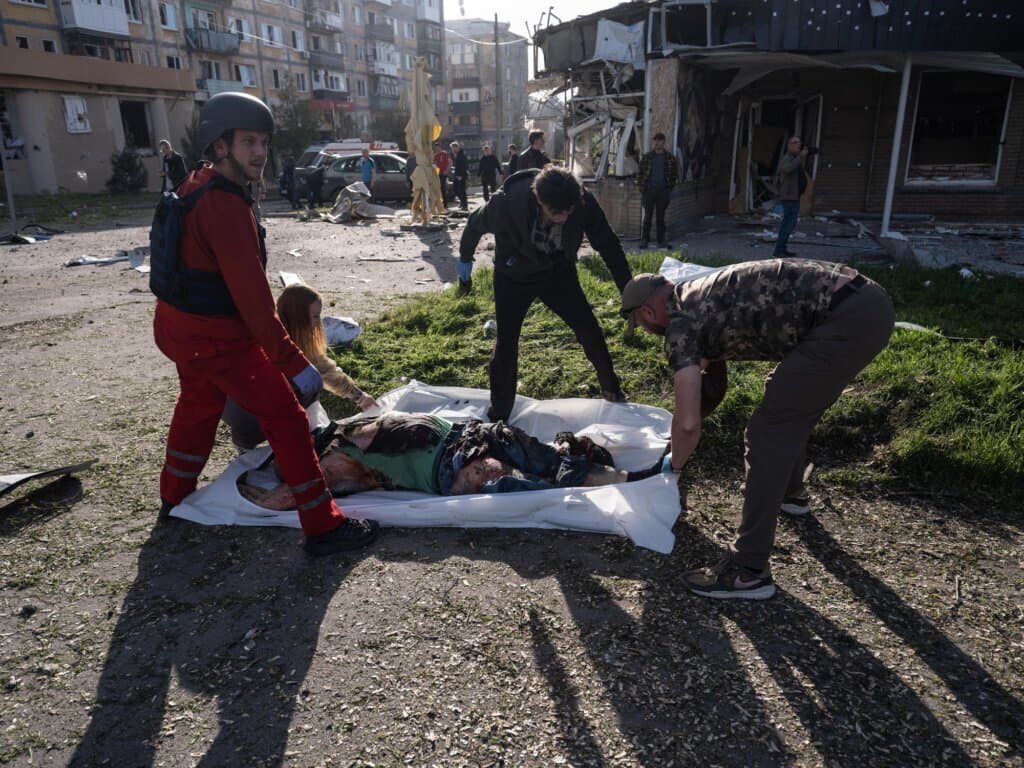 Russia Ignores Ukraine Ceasefire With Deadly Drone Strikes