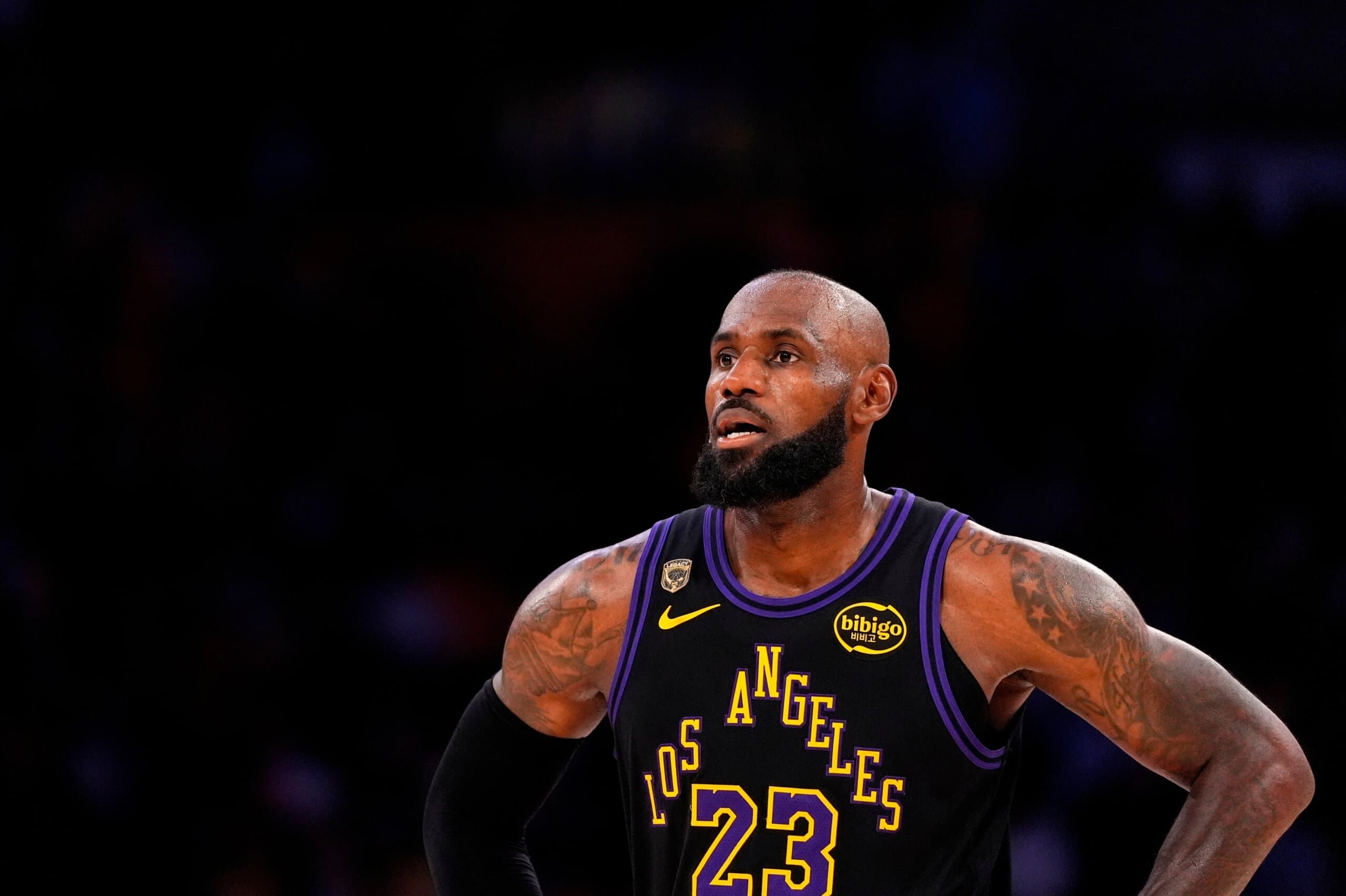 LeBron James Headed to Philadelphia 76ers for 'Last Decision'
