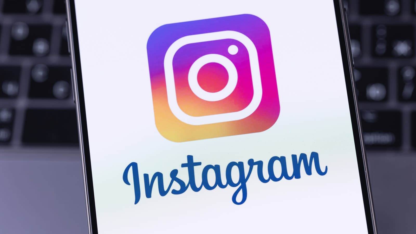 Instagram adds feature to rearrange profile grid posts