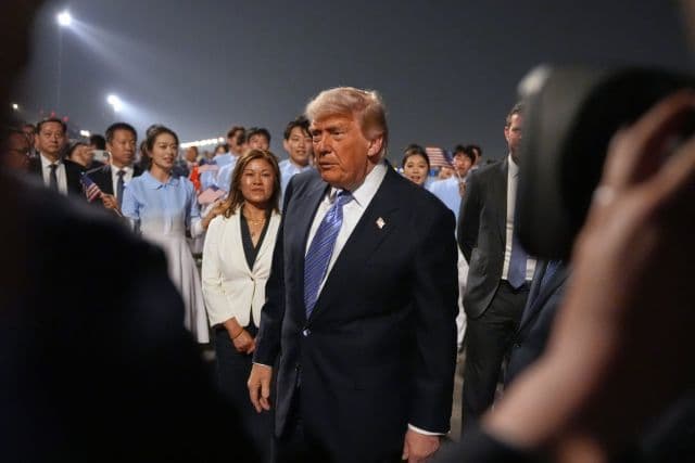 Trump Arrives in Beijing for High-Stakes Talks With Xi Jinping